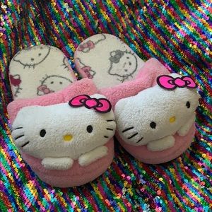 Hello Kitty Slippers